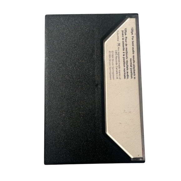 Vintage 1984 Bruce Springsteen Born In The USA Cassette Made in Canada - Picture 4 of 8